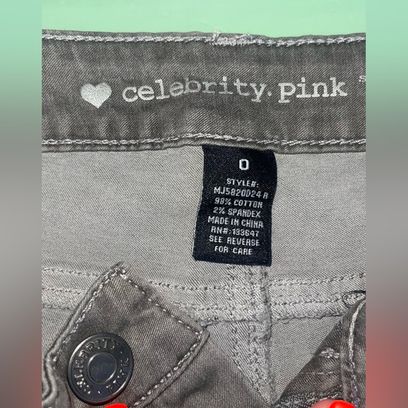 Celebrity Pink women Charcoal Skinny Jeans
NWT Size 0 Juniors - Picture 13 of 15